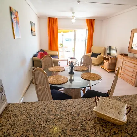 Julia アパート Chayofa